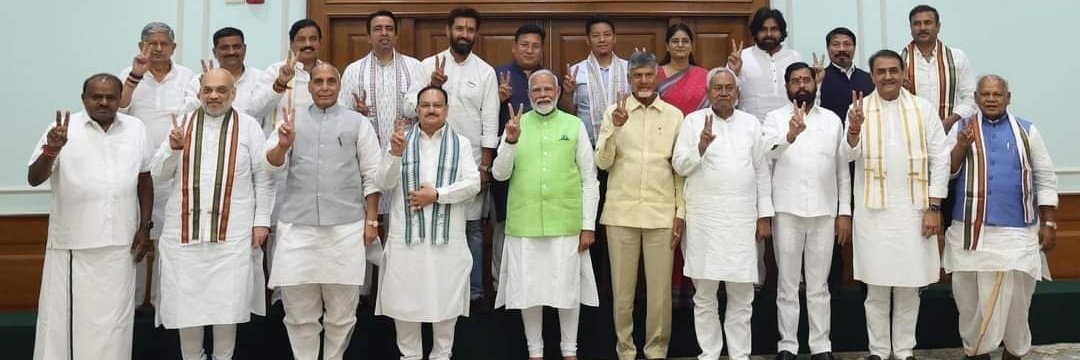 sawanbjp's tweet photo. सपने नहीं हकीकत बुनते हैं,
तभी तो सब मोदी को चुनते हैं।
देश के गरीब-महिला-युवा-किसान और शोषित, वंचित व पीड़ित नागरिकों की सेवा के लिए समर्पित माननीय प्रधानमंत्री श्री @narendramodi  जी को सर्वसम्मति के साथ NDA का नेता चुने जाने पर हार्दिक बधाई एवं शुभकामनाएं।
#ModiAgainIn2024 https://t.co/mg8unxIoGB