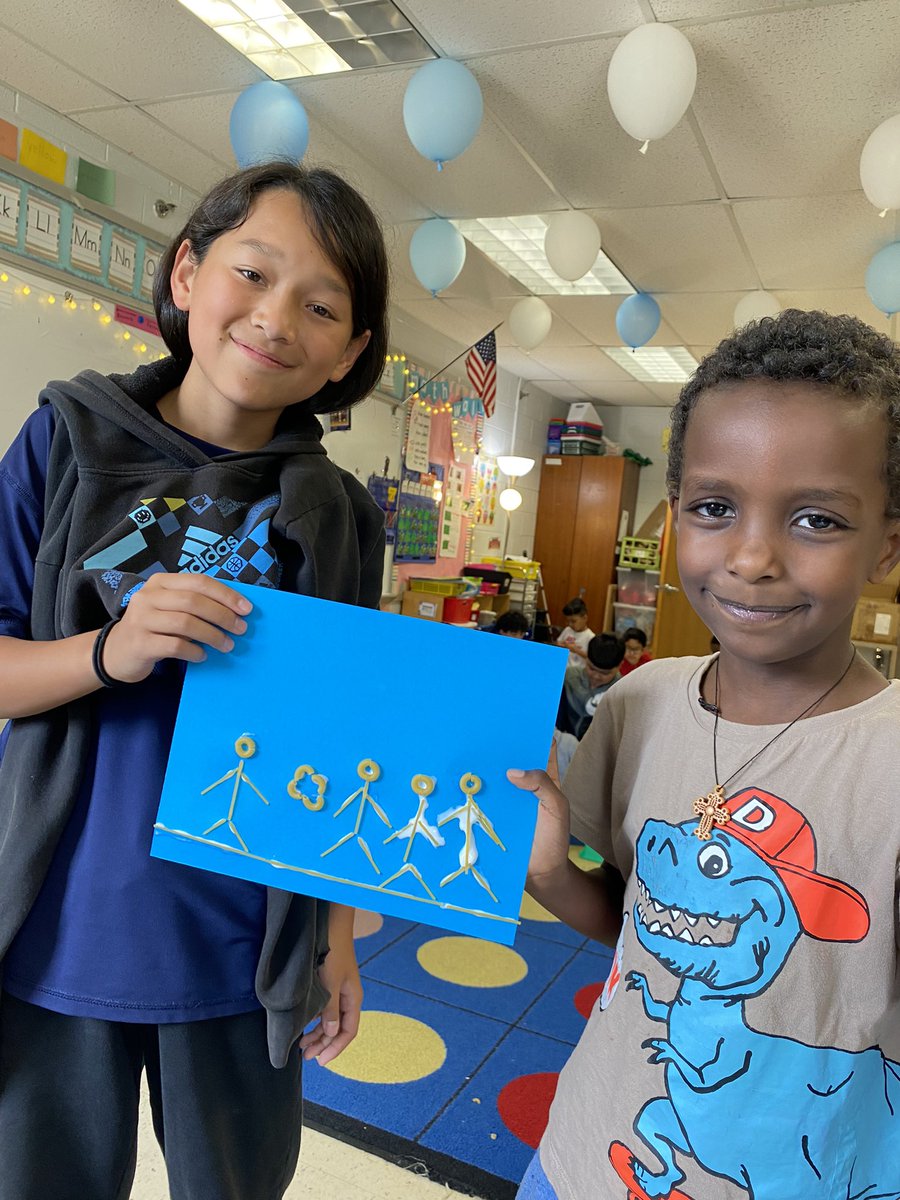 Thanks to Ms. Rocha’s 6th grade class for spending time with us over the last couple of weeks! We’ve loved getting to know you 🐝☺️