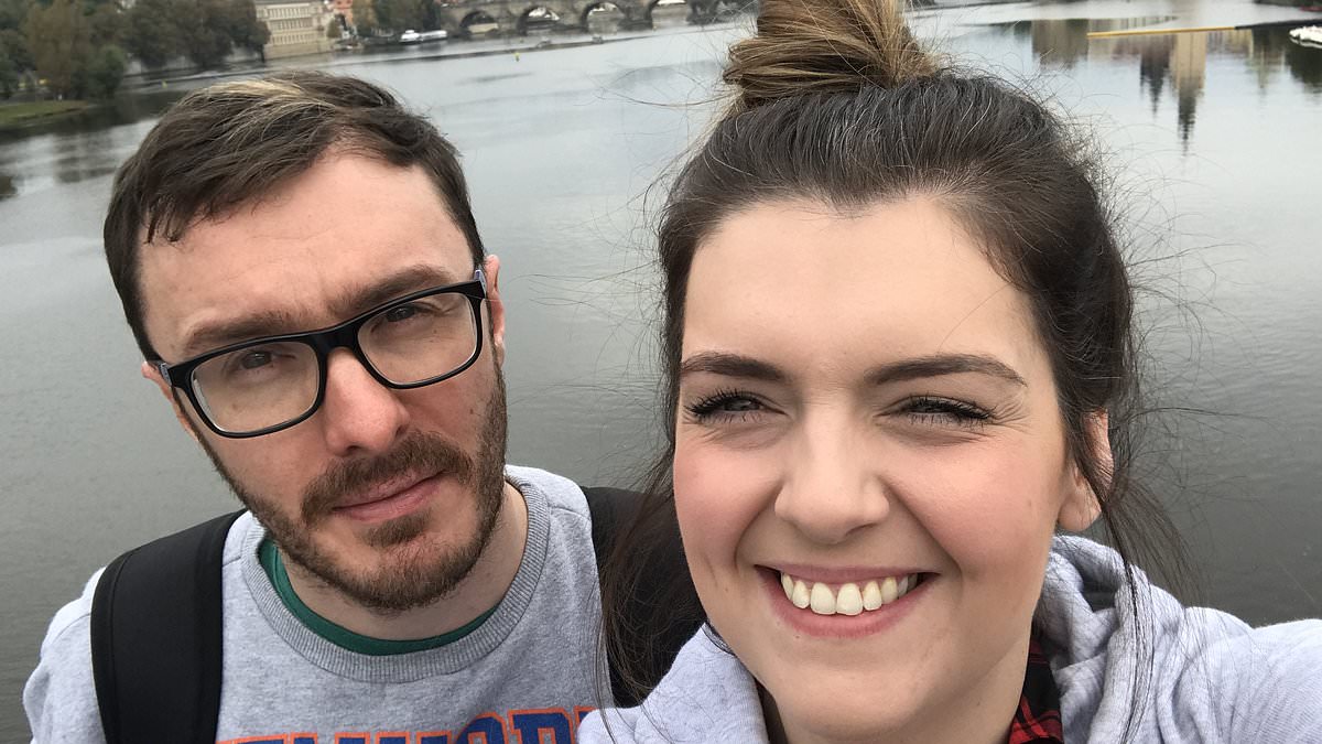 Father, 40, who died hours before his baby daughter was born would have survived if doctors had realised he had serious heart condition and given him a pacemaker, coroner says trib.al/0vhvEJr