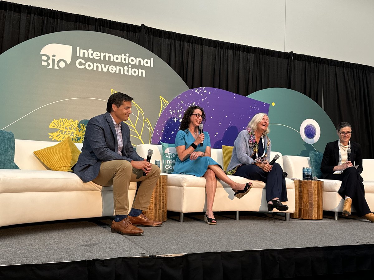 JNJInnovation's tweet photo. Regional Head, JJI, West North America, Stacy Feld, joined a #BIO24 panel on the dealmaking landscape. With investments totaling over $1.2B through 590+ collaborations, she highlighted how @JNJnews empowers partners to confidently navigate the route to market & make a difference. https://t.co/pYBzzMxsmq