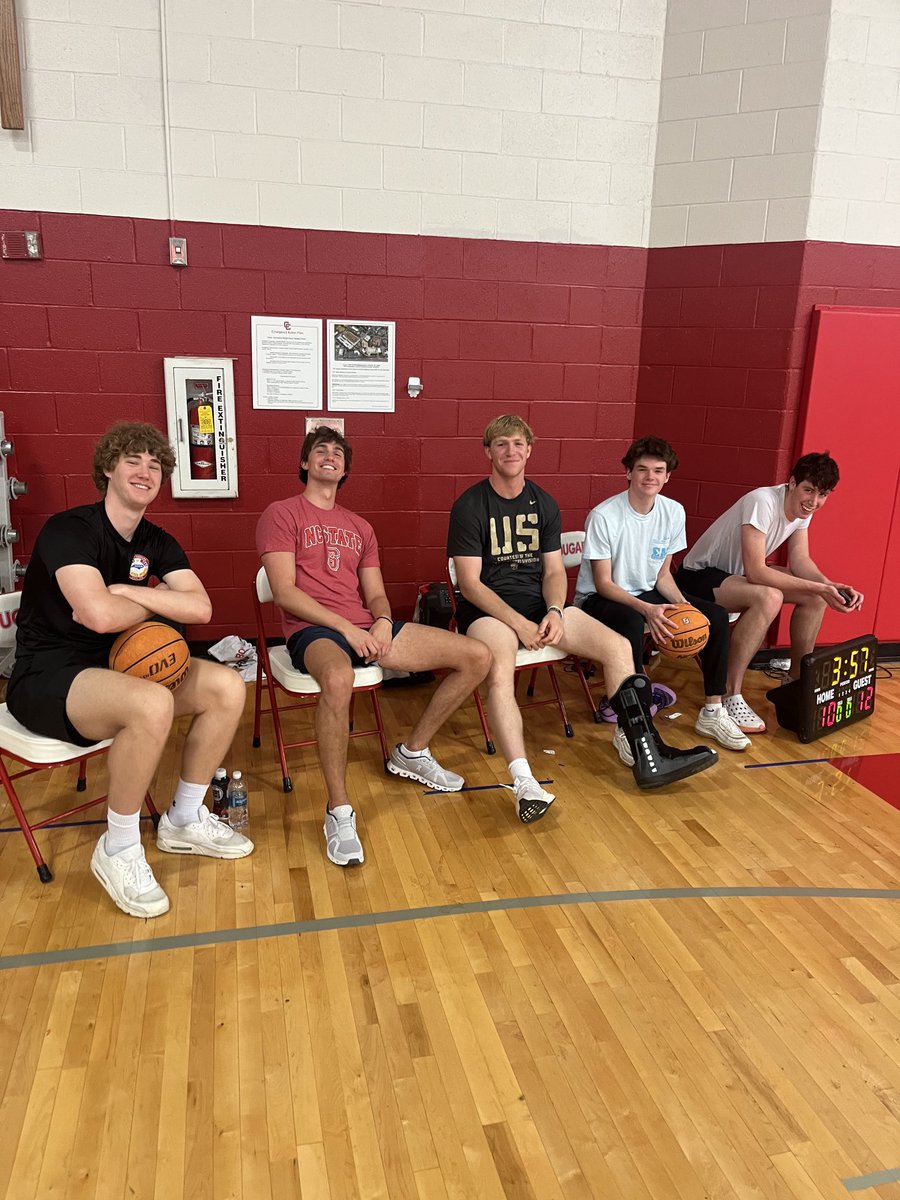 Always great to have alumni back in the gym!!