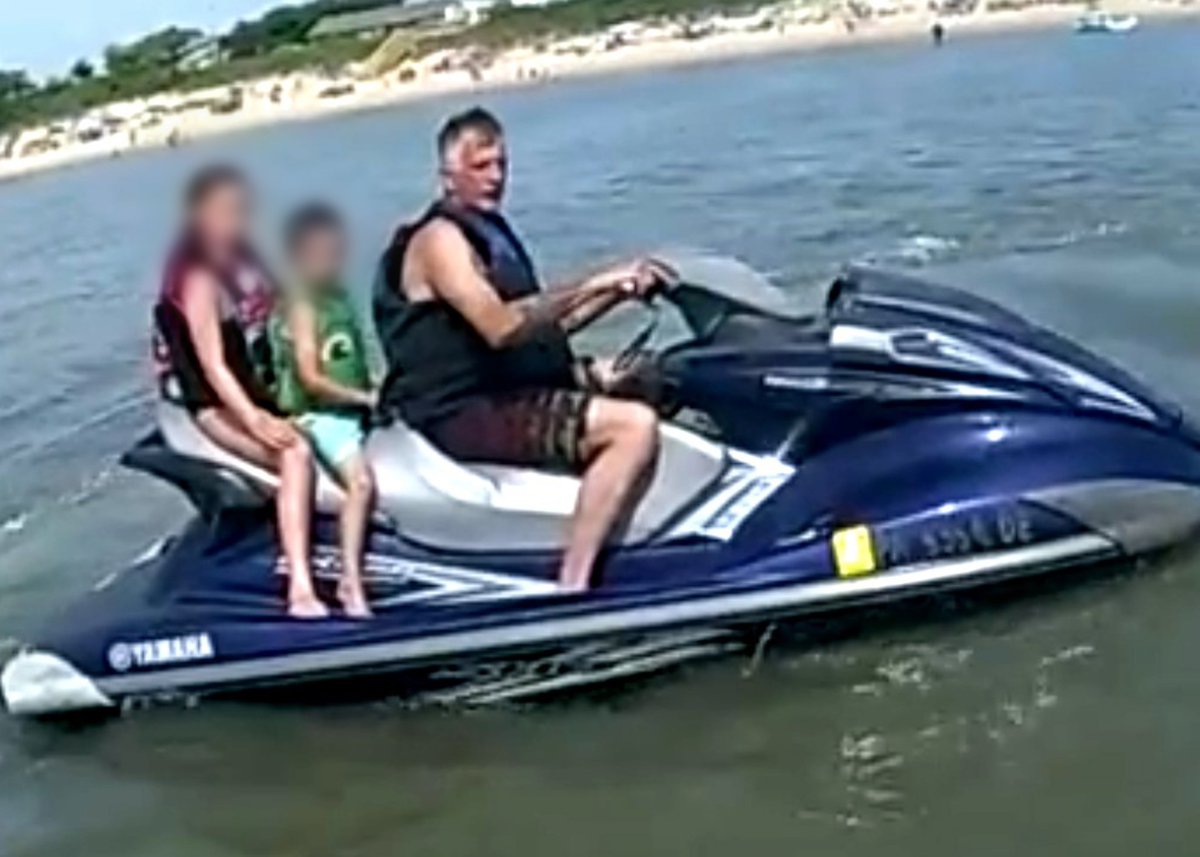 ***PLEASE SHARE***

The New Jersey State Police is seeking the public’s assistance with identifying an unknown suspect who fled from a personal watercraft stop at the bathing beach in Lower Twp., Cape May County.