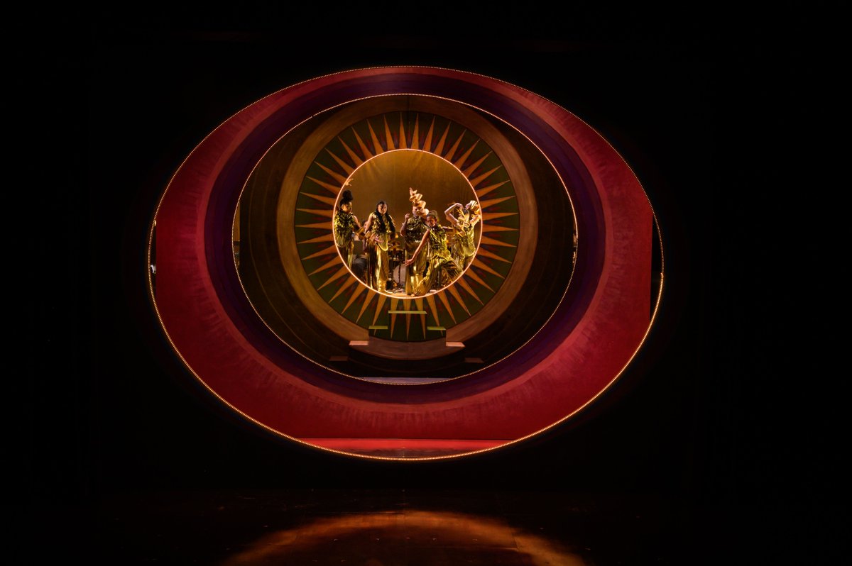 TheWilmaTheater's tweet photo. Performances have begun for HILMA! There are two more chances to Pay What You Wilma (or pay what you can) during previews, or you can join us in the theater through June 23.
📸  Johanna Austin
#HilmaafKlint #WilmaHilma #ContemporaryOpera #BroadStreet #PhillyTheater https://t.co/NY9wd4sNLX