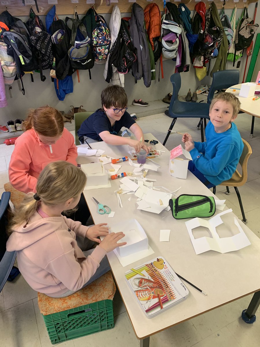 PE’s Library Learning Commons tweet media