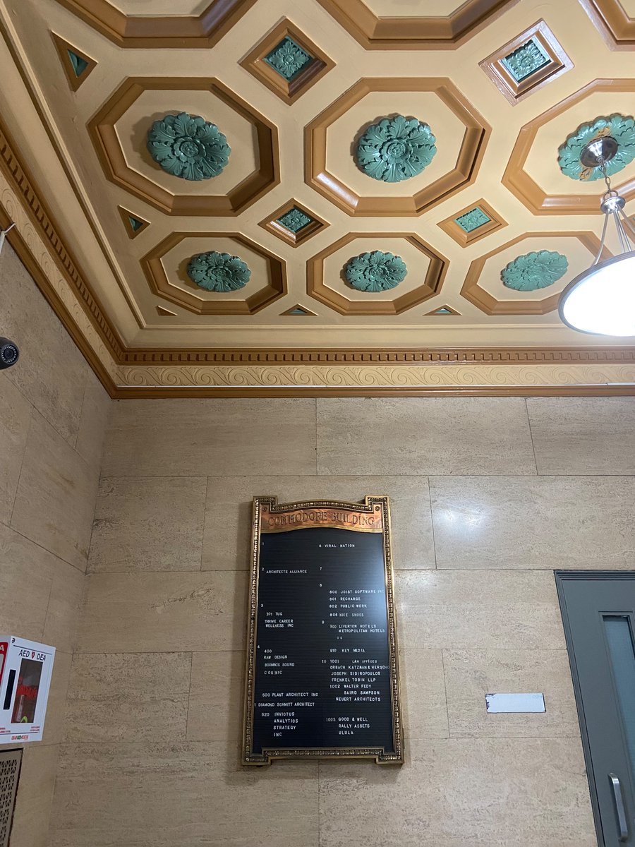 wreeves123's tweet photo. An intact 1929 lobby by Benjamin Brown inside the commercial loft-style Commodore Building, Adelaide St. W., Toronto. https://t.co/WB1zSp89Aw