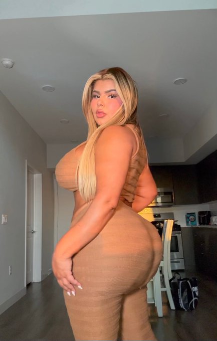 Hiii honey 🍯 https://t.co/n3m0gtLxp1