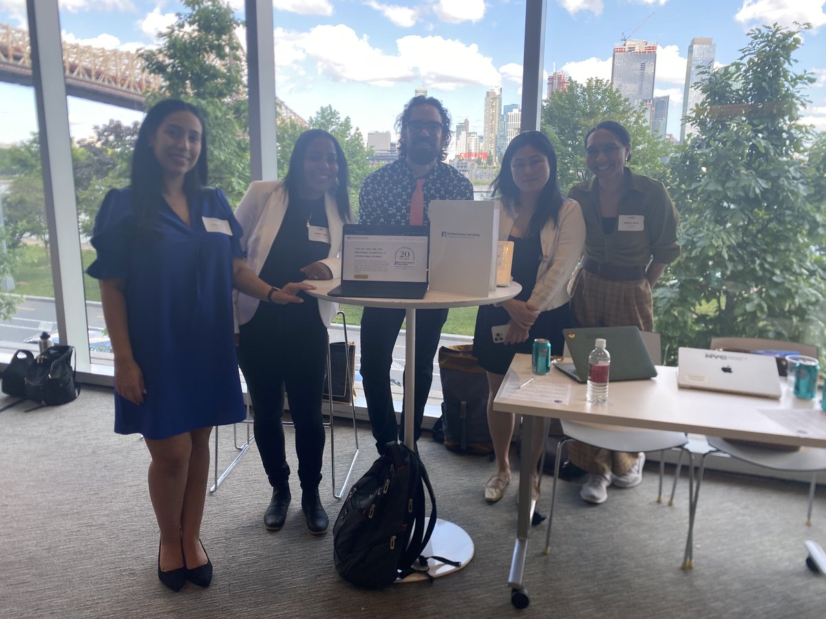 IntlsNetwork's tweet photo. Aspiring school leaders from International Network schools shared their insights with district administrators, drawing from a professional series designed to support them in becoming new school leaders in NYC.

#apiringleaders #IntlsNetwork #schoolleader https://t.co/63oC9R2qIm