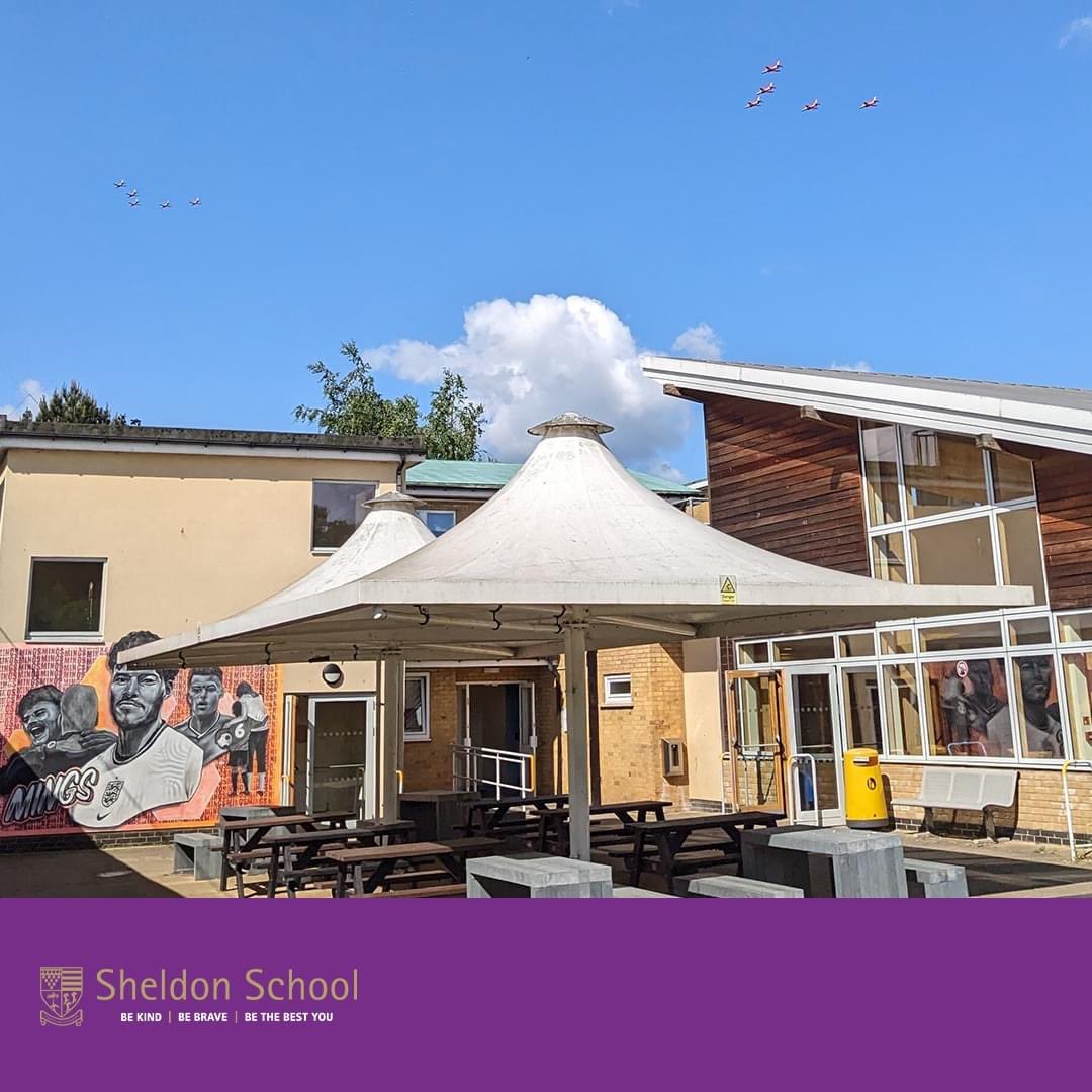 peterlynch11's tweet image. Great to see @MrDaveBaker at Sheldon School today and I even treated him to the red arrows