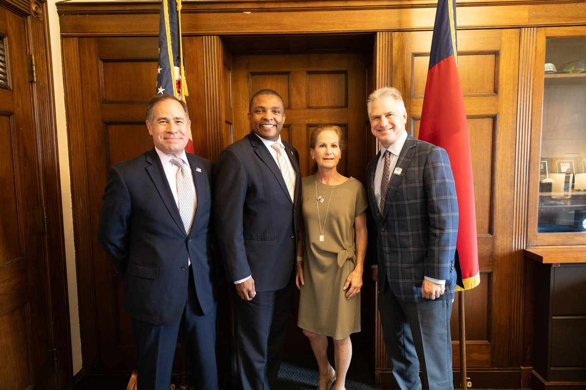 High school graduates who delay college to serve our country deserve recognition for their remarkable courage and patriotism. Thank you to <a href="/OCSalutes/">Our Community Salutes - USA</a> for helping to honor them.