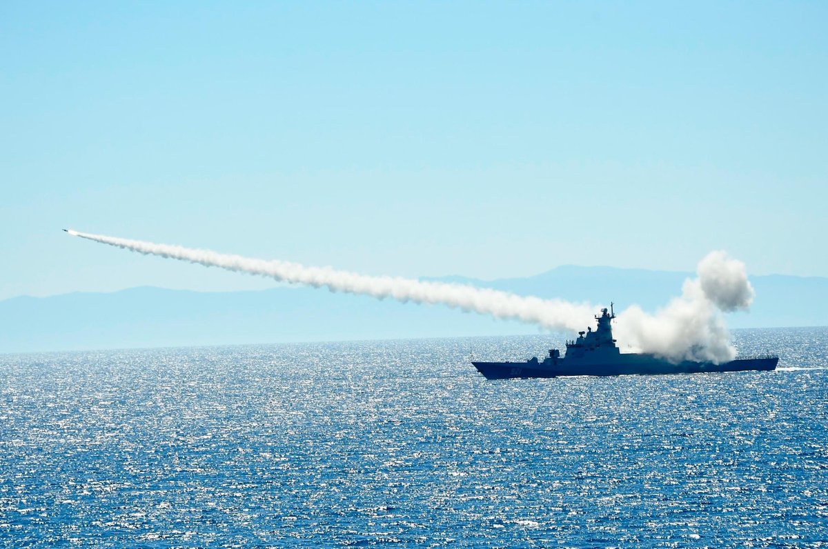 OualidMedaouar's tweet photo. Algerian 🇩🇿 naval forces conducted a tactical exercise that involved an anti-surface missile launch and specialized drills. https://t.co/SQi4OgDQxb
