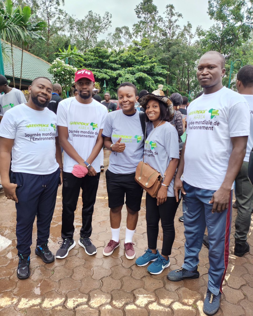 lengaud's tweet photo. Je suis heureuse d'avoir organisé une marche ce jour à Yaoundé qui a réuni plus de 400 personnes !
La protection de nos forêts c'est notre affaire à tous!
Bonne journée mondiale de l'environnement !
Bravo @GreenpeaceAfrik 💚 https://t.co/fsw30avOq6