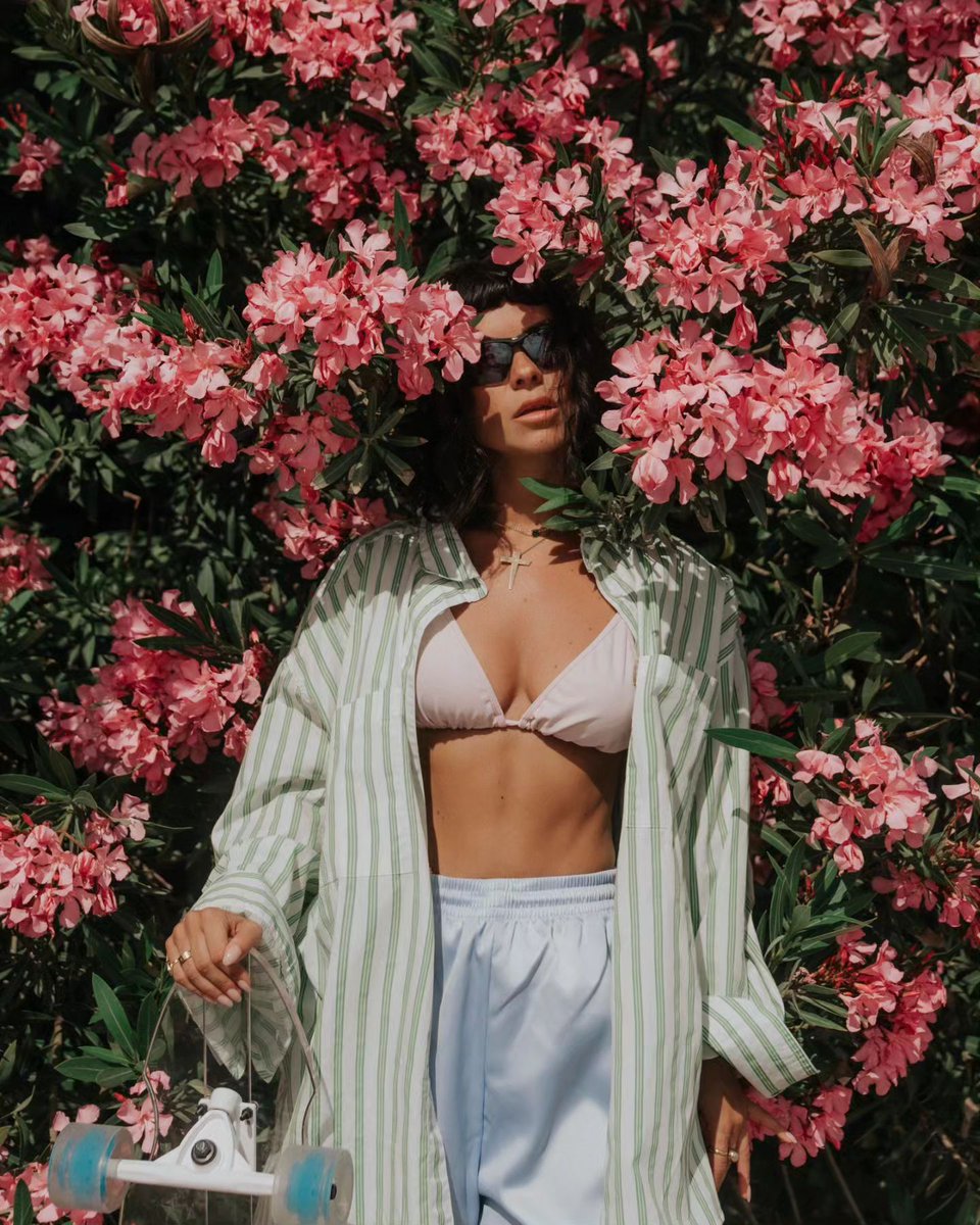 TheInnaNation's tweet photo. INNA via Instagram on June 5, 2024 |  "I can't get enogh of this 🌊🌊🌊🌊 ♥️♥️♥️" https://t.co/Hi22ewhndW