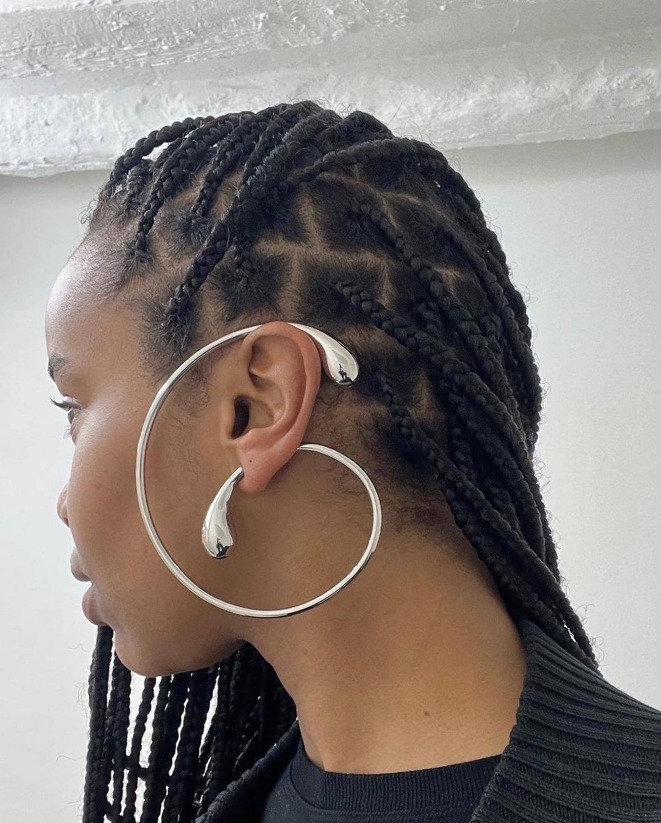 The 'Pistil Mega' hoops by Hugo Kreit