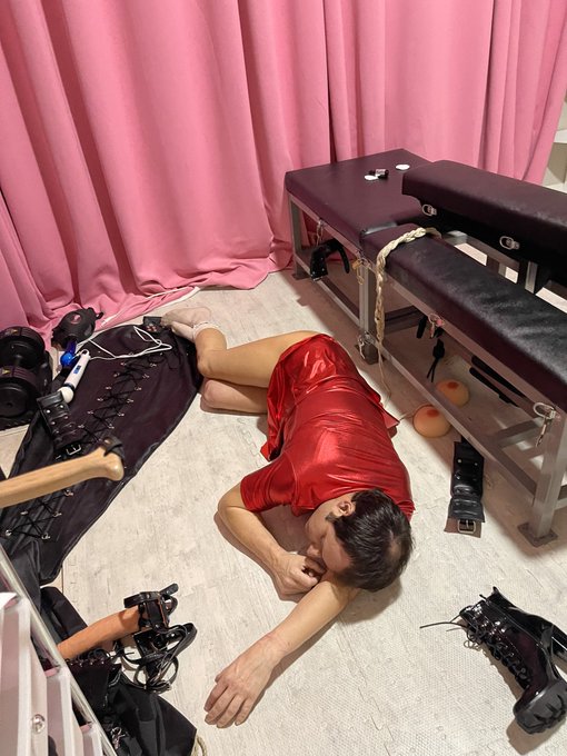 I have a personal, off camera play date with a Domme friend tonight and I&rsquo;m so hyped up I can&rsquo;t do or<a href="/tag/cleanbuttslut"class="tags"><span>#cleanbuttslut</span></a>