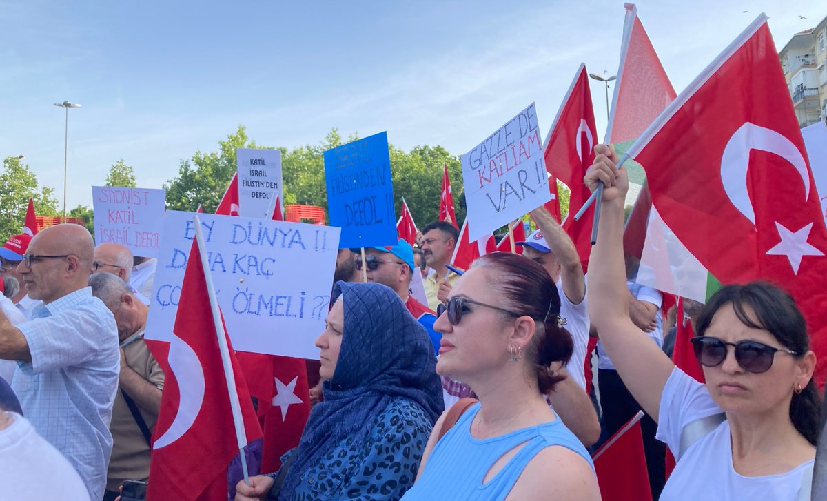 kizilbayraknet's tweet photo. Kartal’da işçi sendikalarından Filistin eylemi

İstanbul İşçi Sendikaları Şubeler Platformu, bugün (05 Haziran) saat 18.00’de Kartal Meydanı’nda Filistin halkıyla dayanışma eylemi gerçekleştirdi.

https://t.co/RNQQfL8M4g https://t.co/CFcAQX7V3O