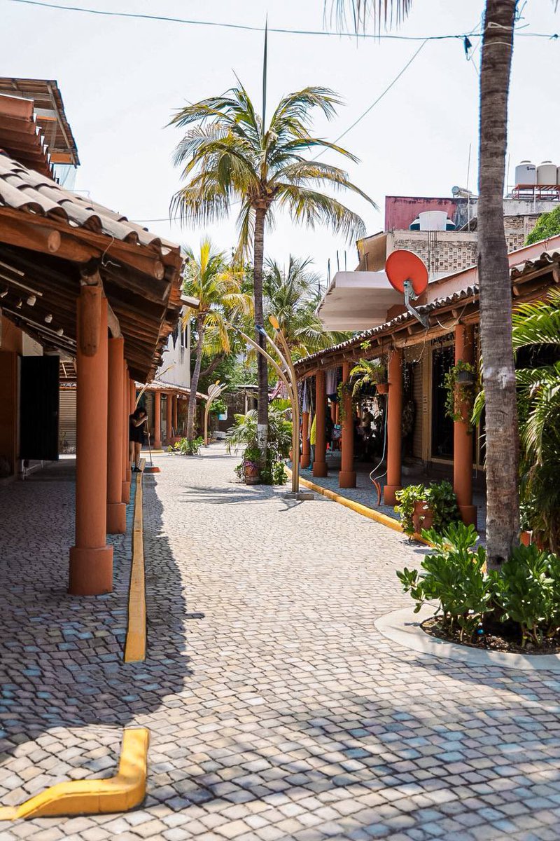 jorgexsa's tweet photo. ¿Ya vieron como va quedando el centro de la ciudad? Luce padrisimo con un toque muy zanka que ha gustado mucho a turistas y locales. https://t.co/5ZqWUr83Tr