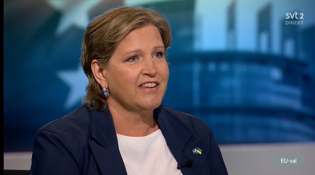 Jag är jävig. Men <a href="/liberalerna/">Liberalerna</a>:s  <a href="/KarinKarlsbro/">Karin Karlsbro</a> gjorde en utmärkt insats i SVT:s utfrågning. 🇪🇺💙👏🏻