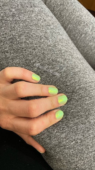 This MILF likes to take matters into her own hands https://t.co/yhHyKXAzzI https://t.co/yTY3nd3TRo<a href="/tag/miami"class="tags"><span>#miami</span></a>