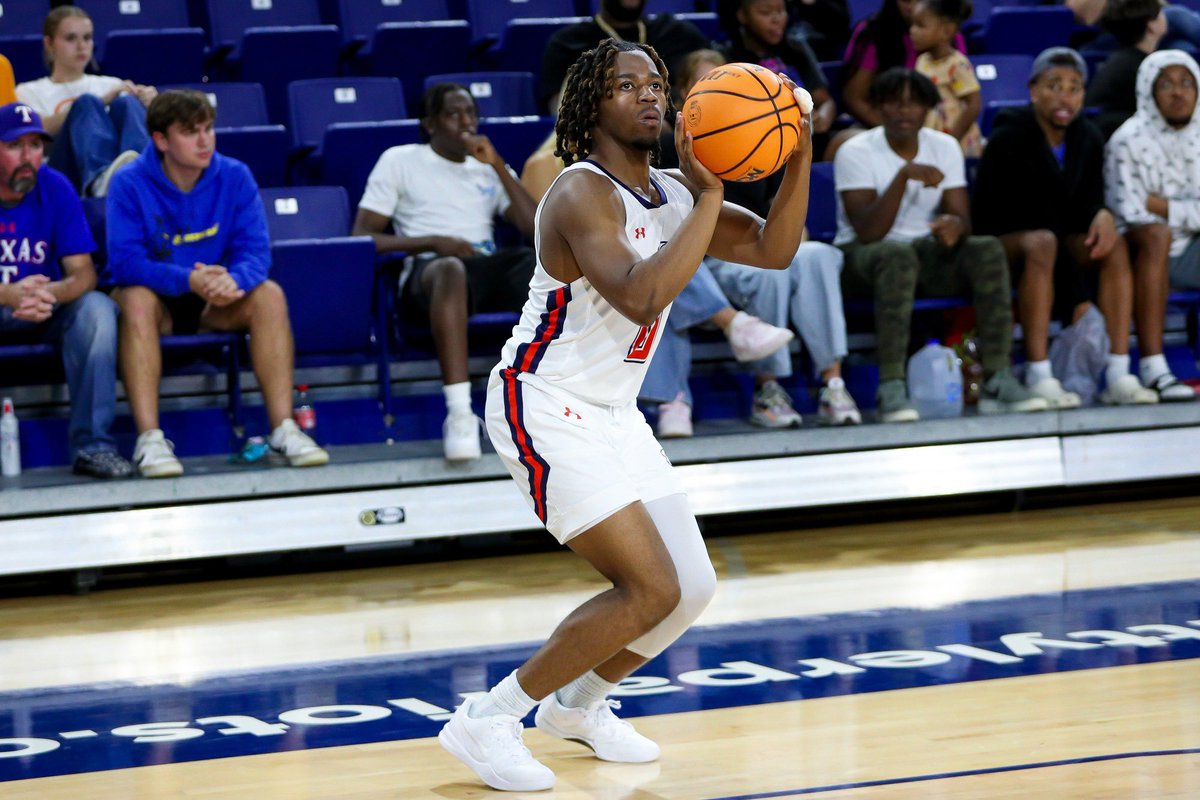 UT Tyler transfer guard Bryce Roberts has received interest from the following programs:

North Dakota State
Texas Southern
Lindenwood
Southern Indiana 
Northwestern State
Houston Christian 
UT Martin
Lander
+More

Averaged 13.1 Points &amp; 4.1 Rebounds while shooting 50% from three