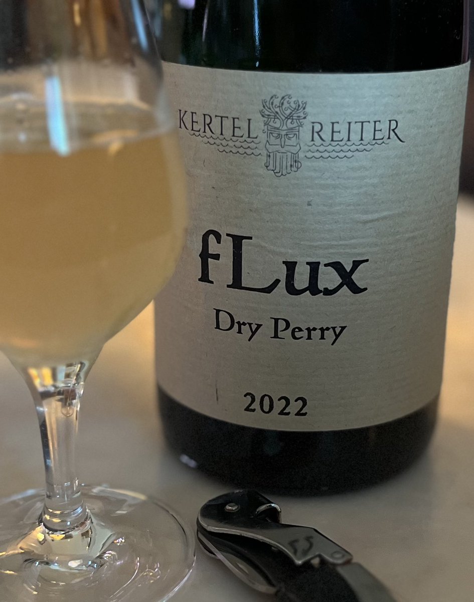 notklev's tweet image. Wednesday, day befor Swedish nationalday soo its almost friday… fLux is a great Perry from @Kertelreiter it has great tannins and nice tones of fruit. @BarMas has once again succed in making a great perry.