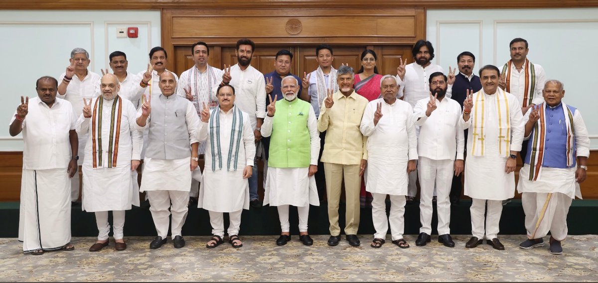 IDIProperties's tweet photo. Picture of the day , All the best and Congratulations to all Winners .
#JanasenaMLA 
#cbn
#TDPWinning 
#NamoAgainIn2024 
#modiforindia 
#pawankalyan https://t.co/7ggicbYsoT