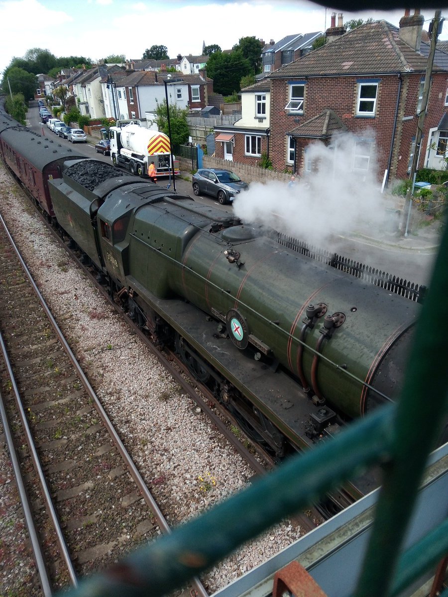 Richard53007178's tweet photo. @JoshuaBlueDog Same today working Southall to Swanage in Southampton up goods loop https://t.co/P72dbF5pln
