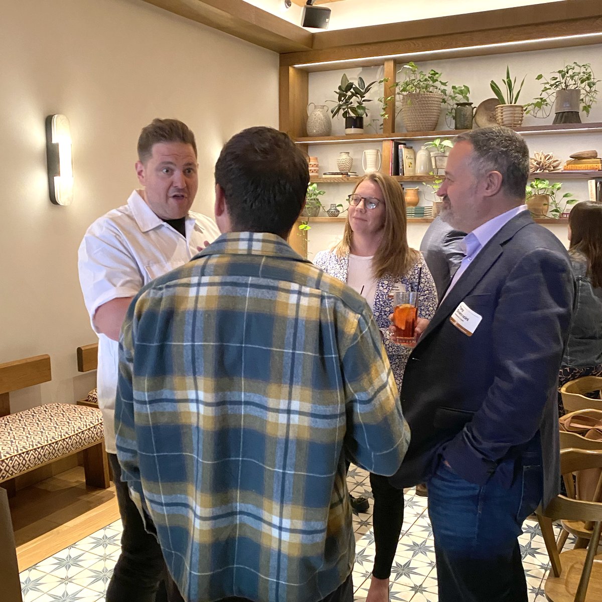 _Americaneagle's tweet image. What's our partnership with @WordPressVIP cooking up? A fabulous evening with Top Chef, @FlammJoe, that's what!

We enjoyed the opportunity to share inspiration with shared clients as we sampled culinary favorites from Chef Joe and his team at Chicago's Rose Mary. 
#WordPress