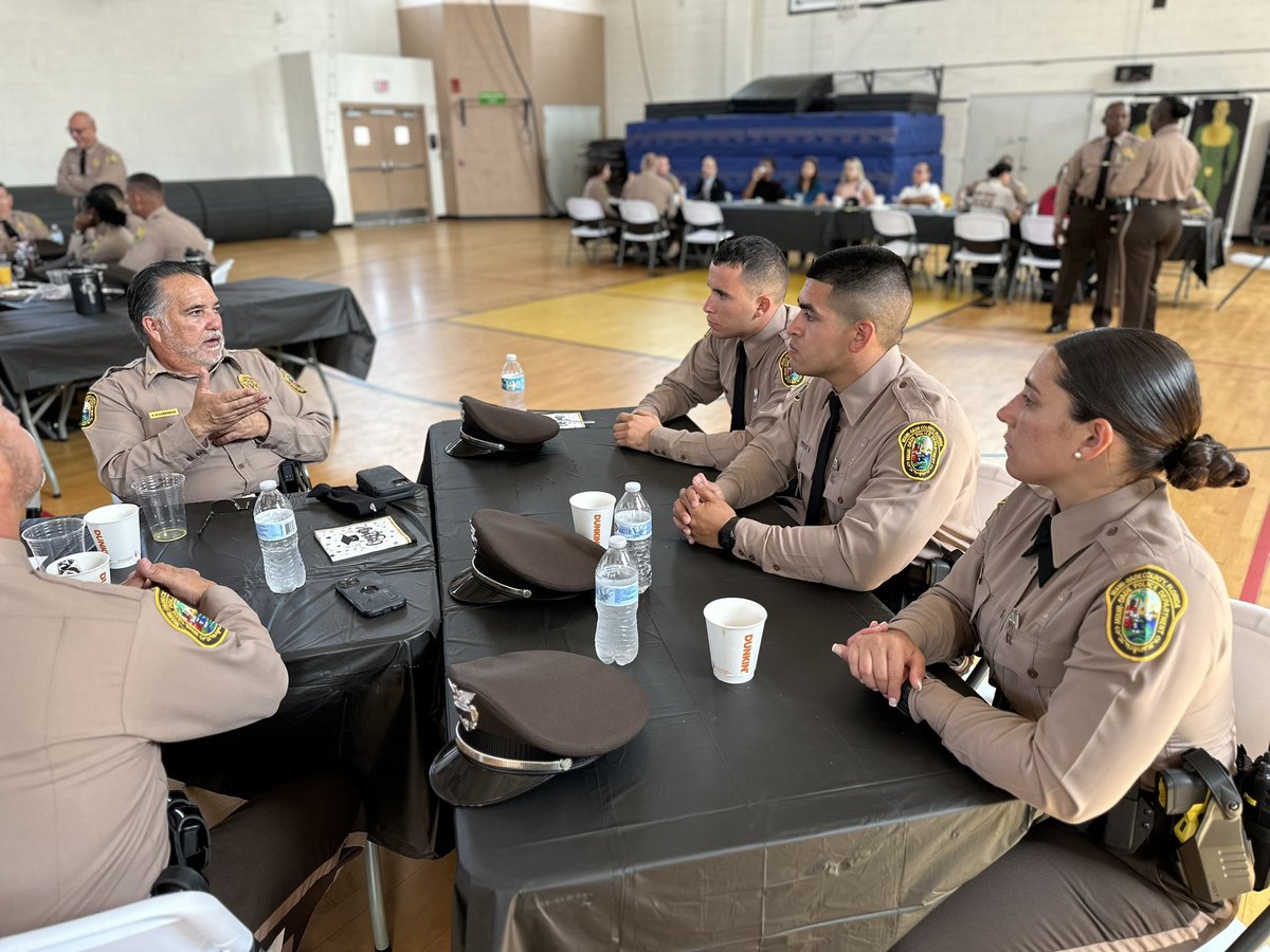 MiamiDade_SO's tweet photo. #BLE142 is one step closer to serving and protecting #OurCounty! This morning, they met with the command staff of their newly assigned districts. https://t.co/T28MTamH4X