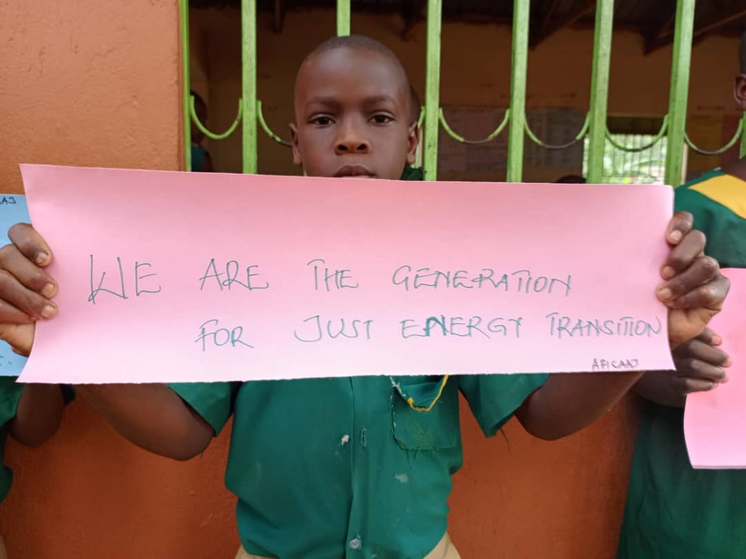 AFICAAJ's tweet photo. Today our team @AFICAAJ led by ED @AtuhaJoan in celebration of #WorldEnvironmentDay‌2024 carried out awareness on #GenerationalRestoration #Cleanenergy to the younger generation in 2 primary schools in Mukono district @AfiegoUg @IUCNNL @nemaug @nemaugED @GggiUganda @UNDPUganda https://t.co/Wx94TUxfeM