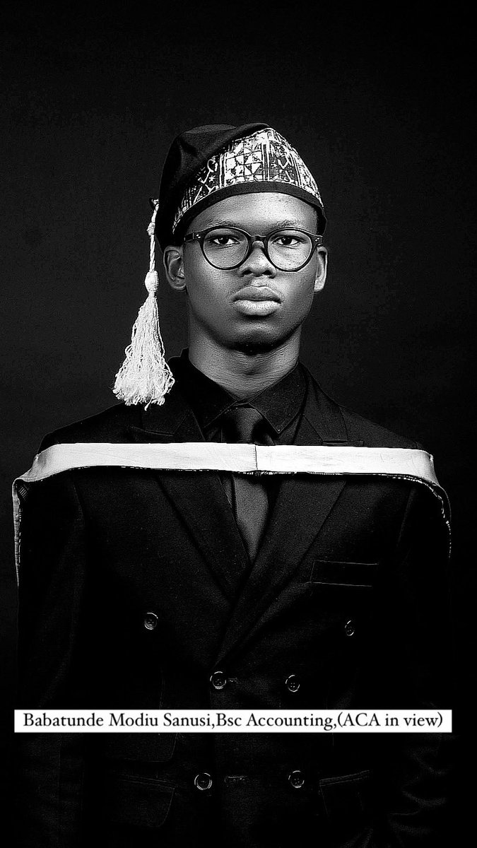 sanusi_modiu's tweet photo. Alhamdulillah!🤲🏻
 Bachelor of Science (Honors) in Accounting. 
By the grace of Allah, I’ve reached this point.
Grateful for every lessons learned
Excited for what the future holds!🎖️

Babatunde Modiu Sanusi, Bsc Accounting🎖️

#27thlasuconvocation https://t.co/yhlnaRUQbe