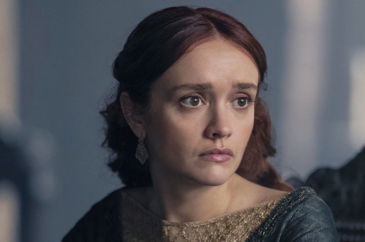 iDateReyna's tweet image. we were fed