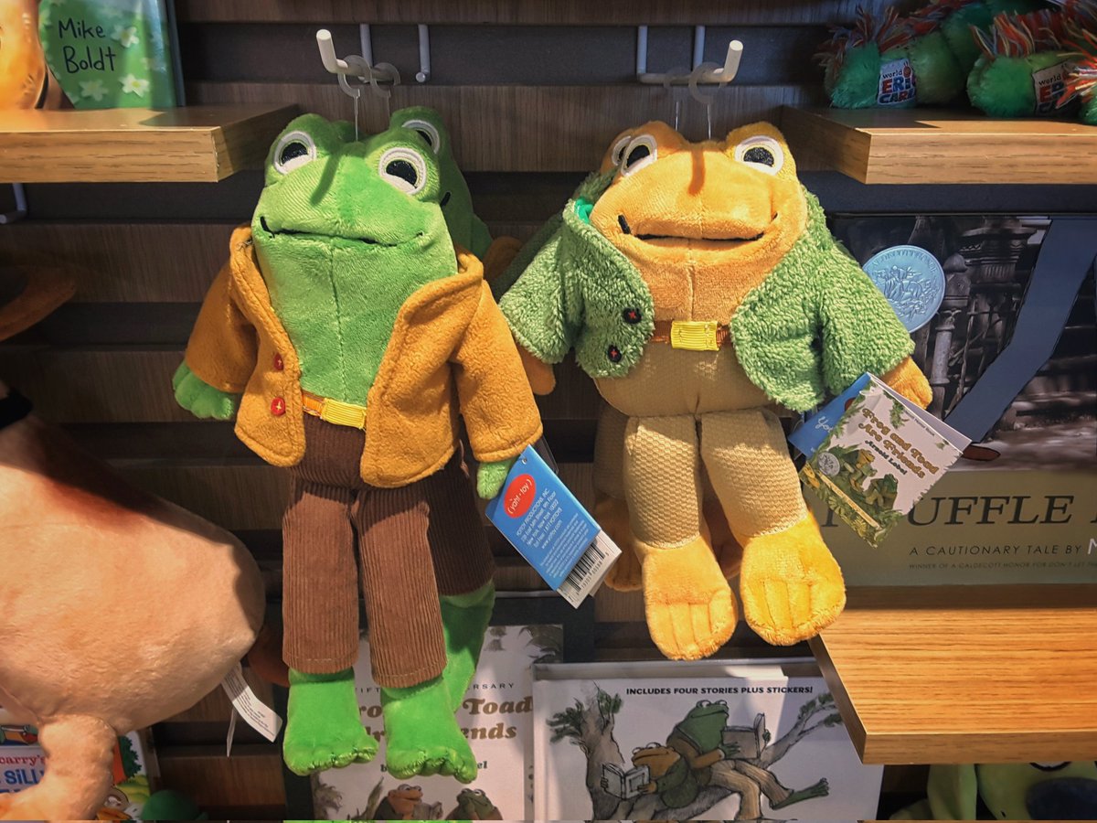 BNLehighValley's tweet photo. Me and Bestie be like~ “🐸💚🧡🐸”

Check out Frog and Toad along with other whimsical little characters in our New Store, Opening on June 12th!
#FrogandToad #BarnesandNoble #bffs https://t.co/BTMcX1m1TF