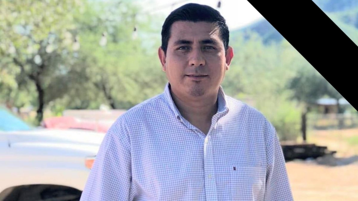 nelvaldez's tweet photo. En un hecho probablemente sin precedentes, en el municipio de Rayón #Sonora, ganó la elección de la alcaldía un ciudadano que la gente votó poniendo su nombre en el recuadro en blanco.
Se trata del ciudadano Heriberto Grijalva donde 711 veces se puso su nombre en el recuadro de “candidato no registrado”, por encima de los de los partidos.