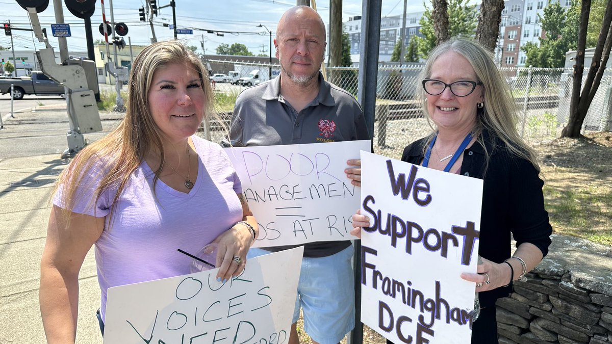 📢 Day 2 of our Metro DCF Solidarity Week of Action and DCF Framingham workers are fired up! Let's keep the momentum going &amp; make our voices heard in Burlington tomorrow at 12pm!