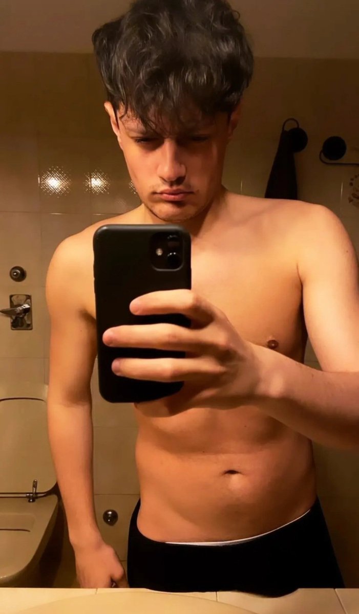 AlexJet12345's tweet image. Lodatemi vermi!!💪🏻