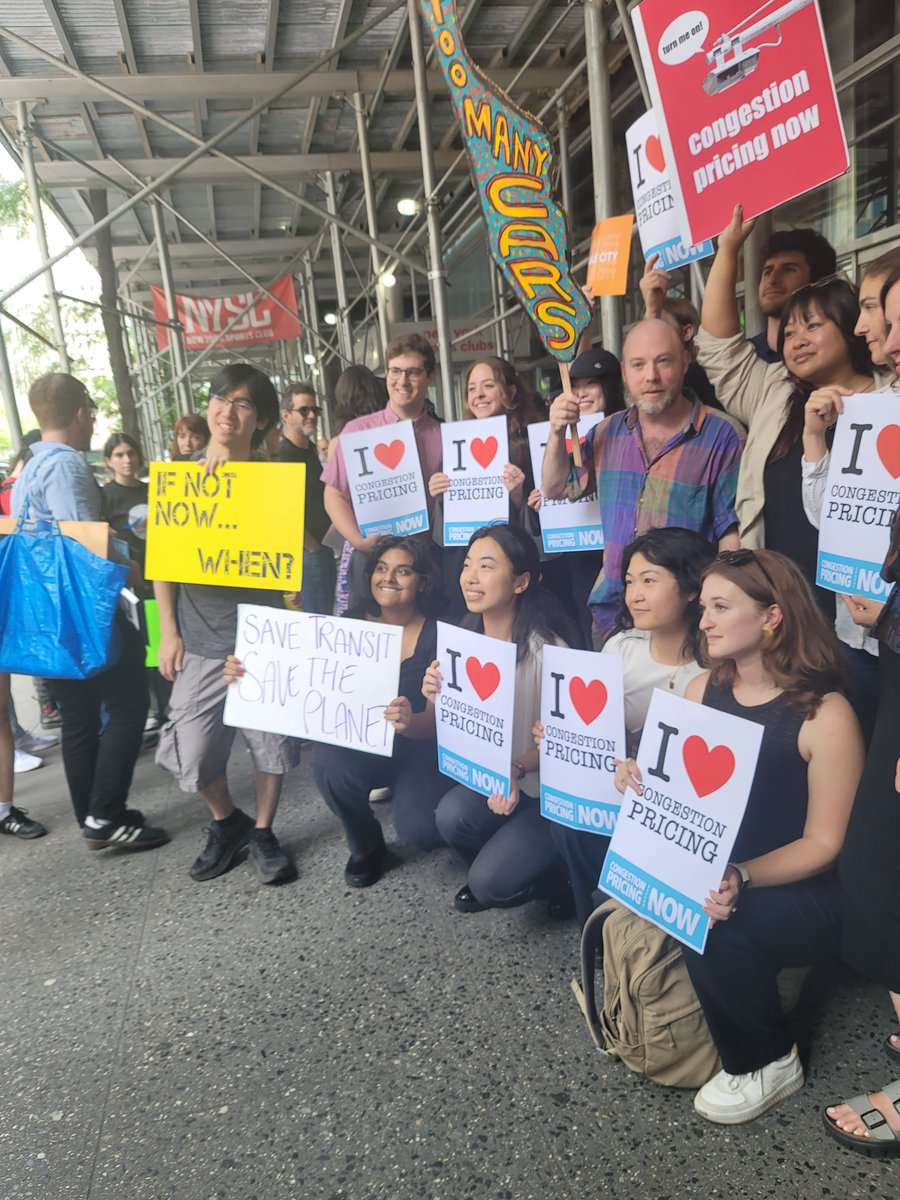 Straphangers Campaign tweet media