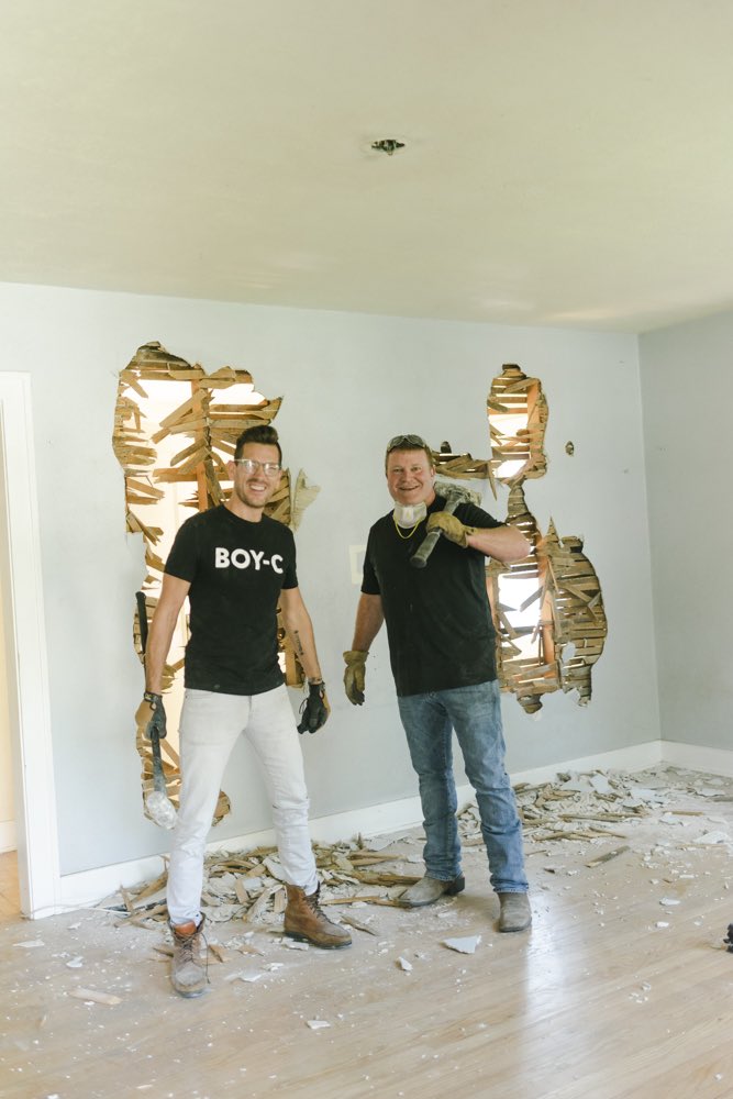 boise_boys's tweet image. Stay Tuned! 🎥 @lukecaldwell ➕ @GenuineClint Share with someone who LOVED our show! #boiseboys #newshow #newprojects #newnetwork #moretocome #staytuned #lukeandclint