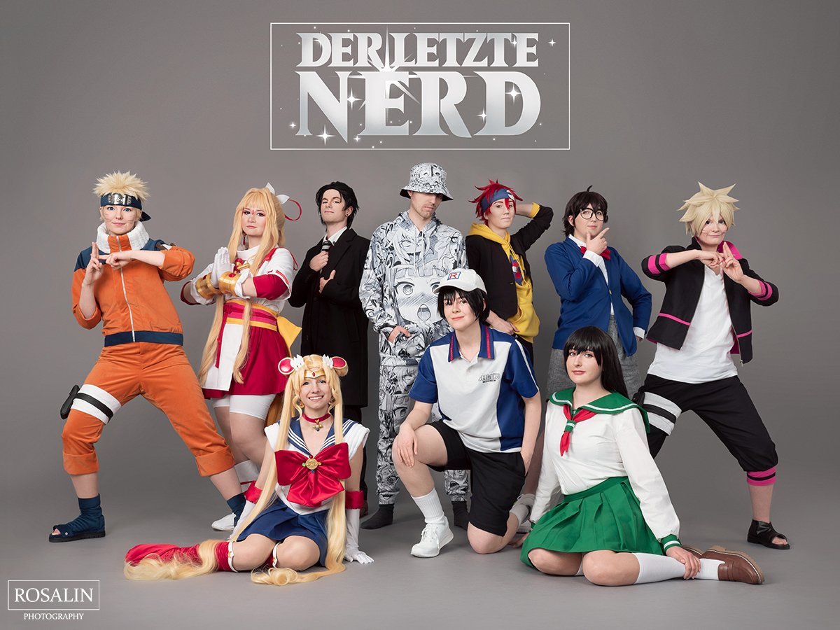 +++ AUFTRITTSANKÜNDIGUNG +++

Diesen Samstag, den 08.06.2024 um 17:45 Uhr heißt es für Team Alt und Team Neu noch einmal Alles geben! Wir treten ein letztes Mal mit unserem Stück “Der letzte Nerd” auf der NisaCon in Wolfenbüttel auf!

Foto&amp;Edit: @rosalin_phot