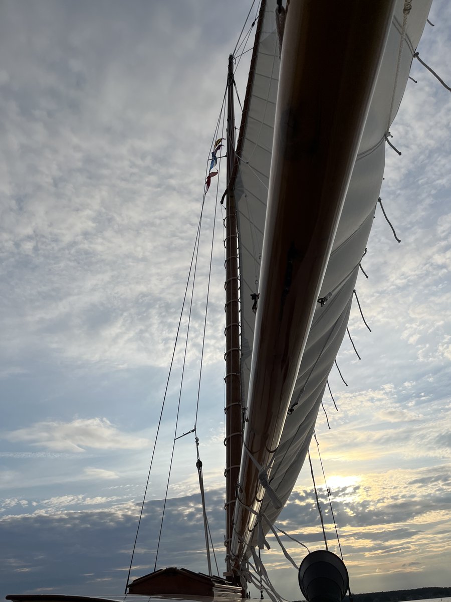 What’s a navigator to do when in Washington, DC? WE had the pleasure of sailing with Captain Iris @sailselina  in St. Michaels, MD!!  Selina II is a beautifully restored 1926 sailboat.  Solid, smooth and "protective" (as Captain Iris would say)!
