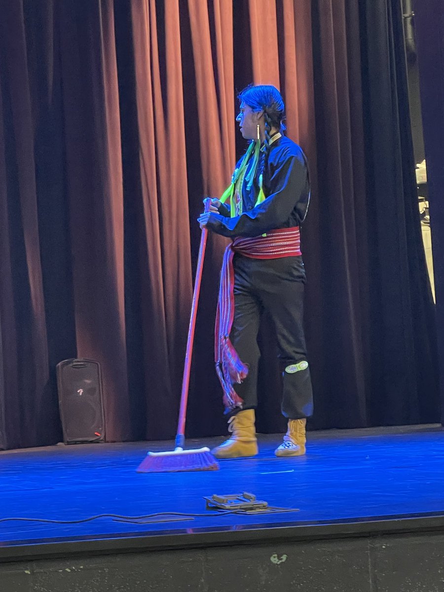ann_oldnall's tweet photo. “When Indigenous dancing was banned by law in Canada ,the Broom dance ensured if someone peeped through your window they would think you were sweeping”-Kenton Alook
@indigenousFMPSD @EcoleMcTavish https://t.co/cvnpPNRyGk