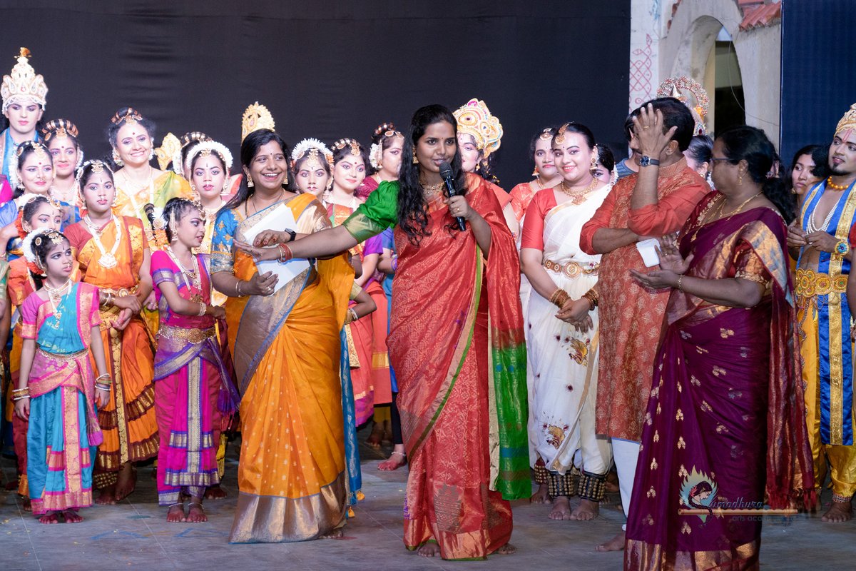 From our "Stories of Ramayana" Dance Production recently by our Summer Students of Sumadhura!
#kuchipudi #dance #dancers #ramayana #ayodhya #sitaram #studentsofsumadhura