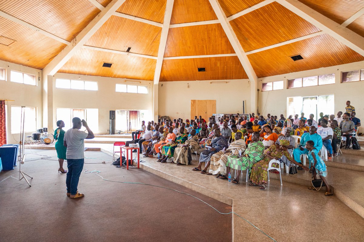 ndfwestafrica's tweet photo. Hurray as we successfully ended the day 2 community durbar today at Nkawie.
The mining communities at the BRACE durbar acknowledge the devastating impact of mining on their lives and demand justice! Community members now await BRACE activities.
#BRACEproject https://t.co/qDCtT5jY5f