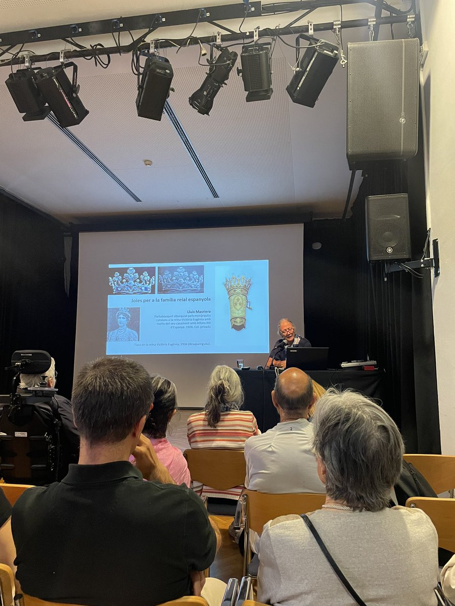 Conferència de Pilar Vélez a la Casa Elizalde sobre la relació de la família Masriera , saga d’artistes i joiers i la ciutat de Barcelona.