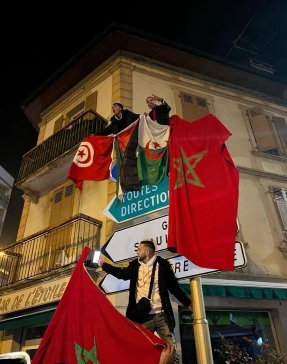Xavinho_fcb's tweet photo. X pas du tout risqué : Voici les 4 meilleurs drapeaux au monde https://t.co/WLqHdc3B9M