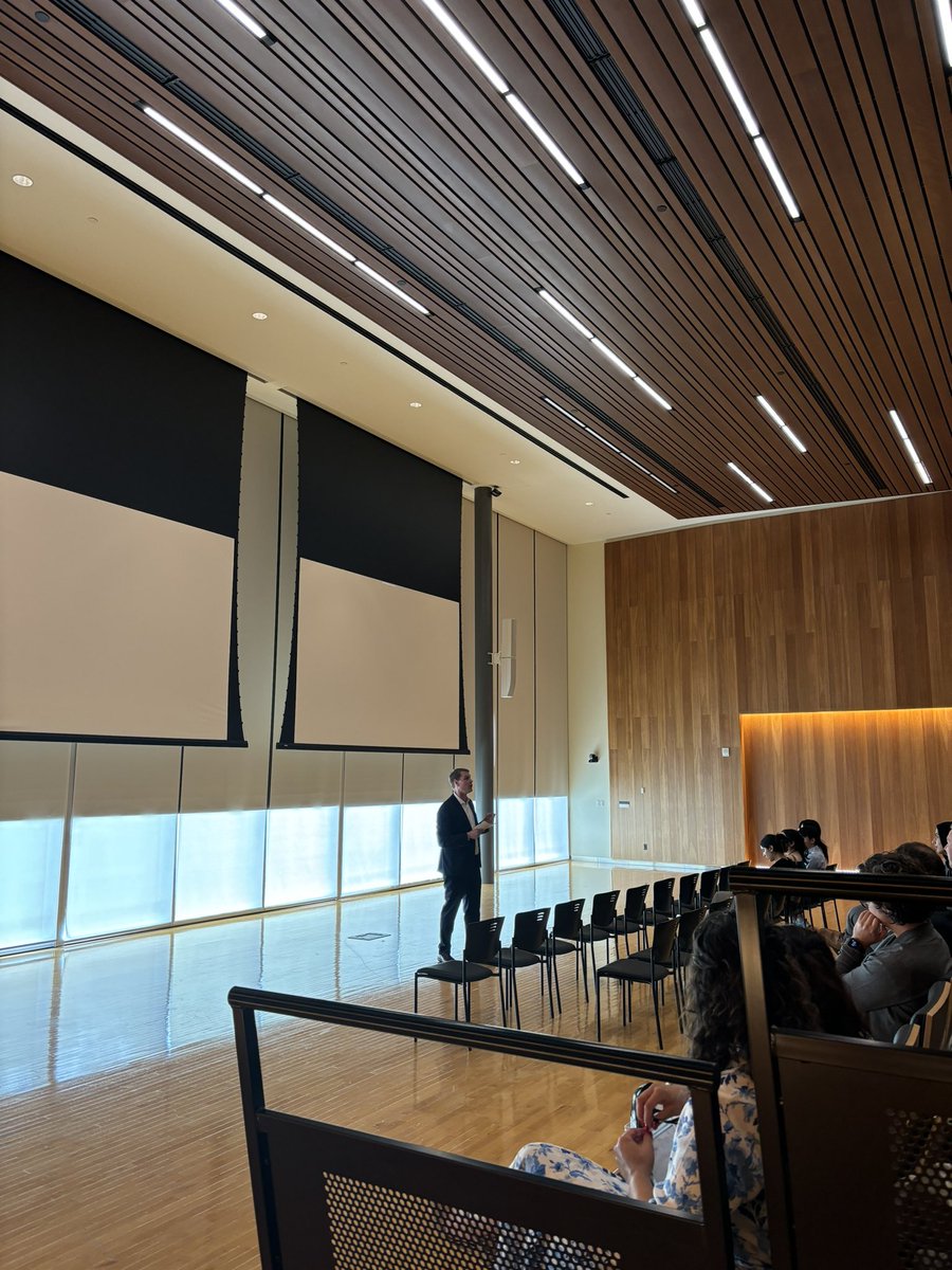 <a href="/LawrencGrierson/">Lawrence Grierson</a> closing things off for #NERD2024, acknowledging the recipients of this year’s funds and awards! ✨ <a href="/McMasterHSED/">MSc Health Sci Education (HSED)</a>