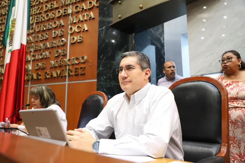 Esteban Albarrán tweet media