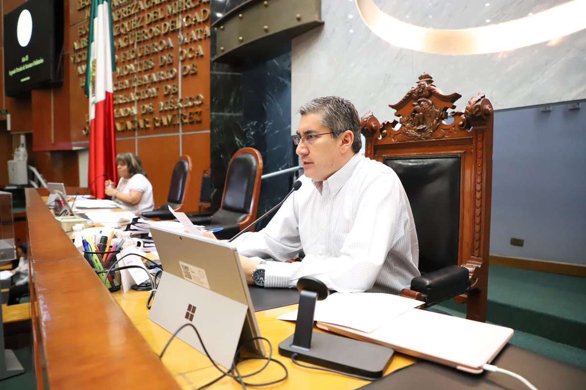 Esteban Albarrán tweet media