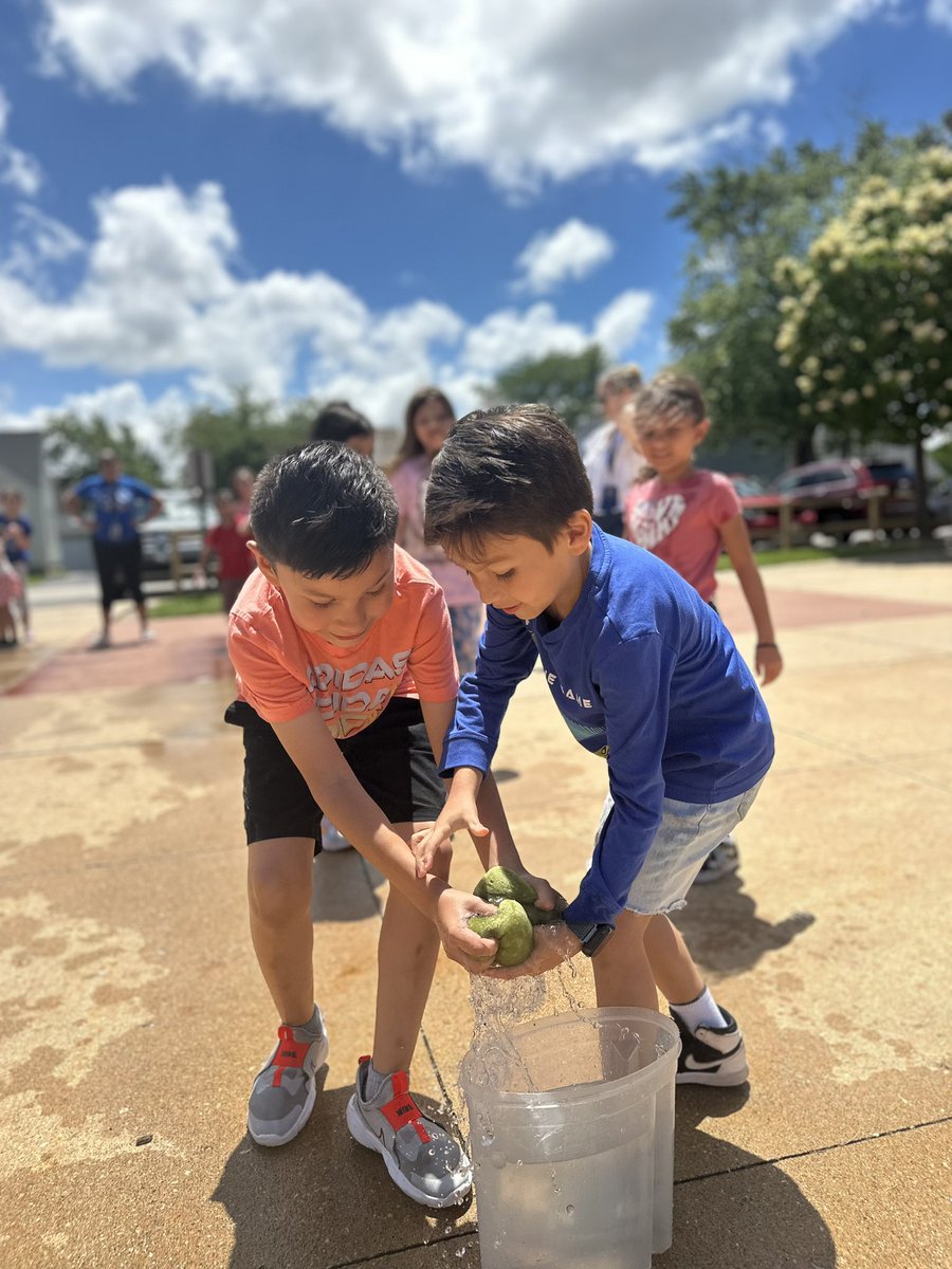 How about some field day fun for our <a href="/WhittierD87/">Whittier Primary School</a> Mustangs now?! Chase the cicada is a special station only to be seen this year and not again for awhile… 😂 Love the joy! <a href="/BSD87/">Berkeley S.D. 87</a> #empower87 #1D1T1M