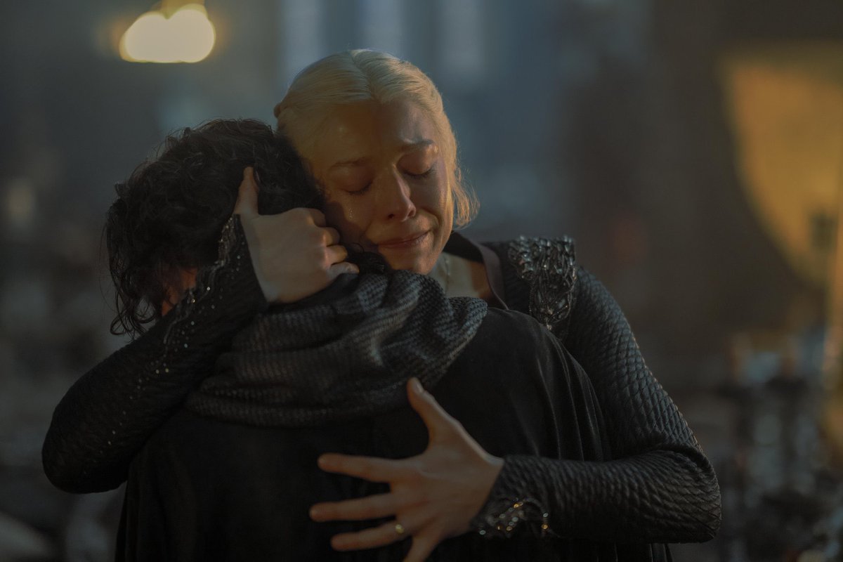 juegoofthrones's tweet photo. MIRA LA TRISTEZA QUE LE CAUSARON A RHAENYRA Y JACE, NO QUIERO TERAPIA QUIERO VENGANZA https://t.co/rEcz45taB5