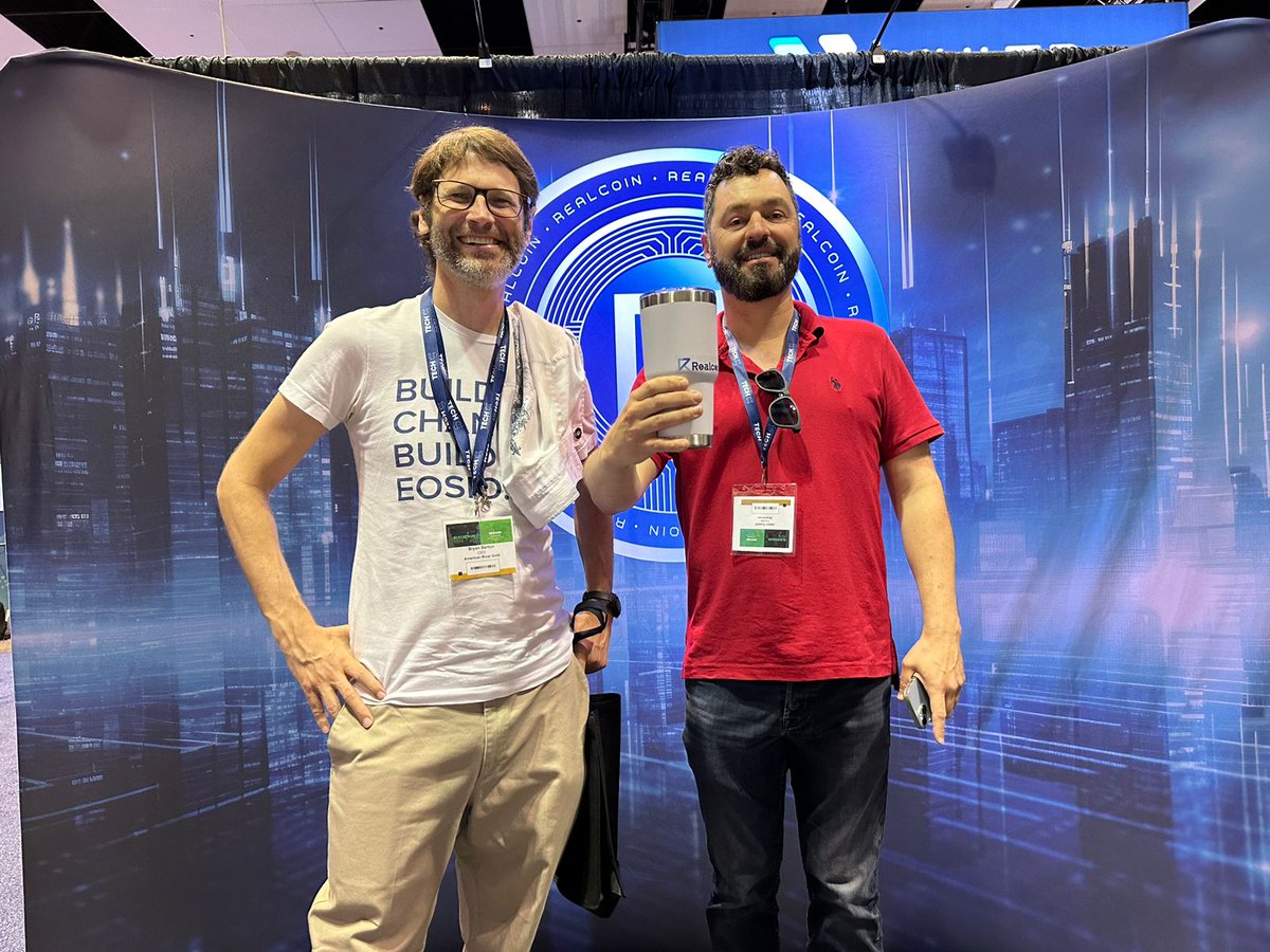 RealcoinNetwork's tweet photo. 📢 𝗥𝗲𝗮𝗹-𝘁𝗶𝗺𝗲 𝘂𝗽𝗱𝗮𝘁𝗲!!!

🔹 Realcoin is now at Silicon Valley - Blockchain Expo 2024!
👋🏻 Meet at our booth for good time because two friends have won their prizes! 

#Realcoin #CryptoGetsReal #RWA #BlockchainExpo #RealEstateInvestment https://t.co/7zUJgKIod5